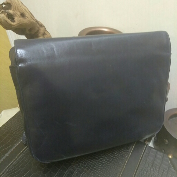 COPY - Salvatore Ferragamo - Picture 2 of 5